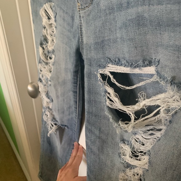 Low Rise Ripped Blue Jeans - Picture 4 of 7